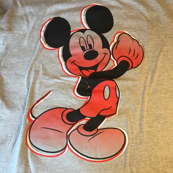 DISNEY grey Mickey Mouse T-shirt 1X short sleeve - Picture 2 of 4